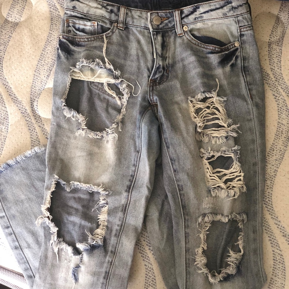 Ripped jeans